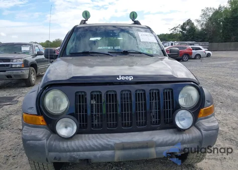 2006 Jeep Liberty Renegade from USA, damaged, VIN 1J4GL38K76W253555